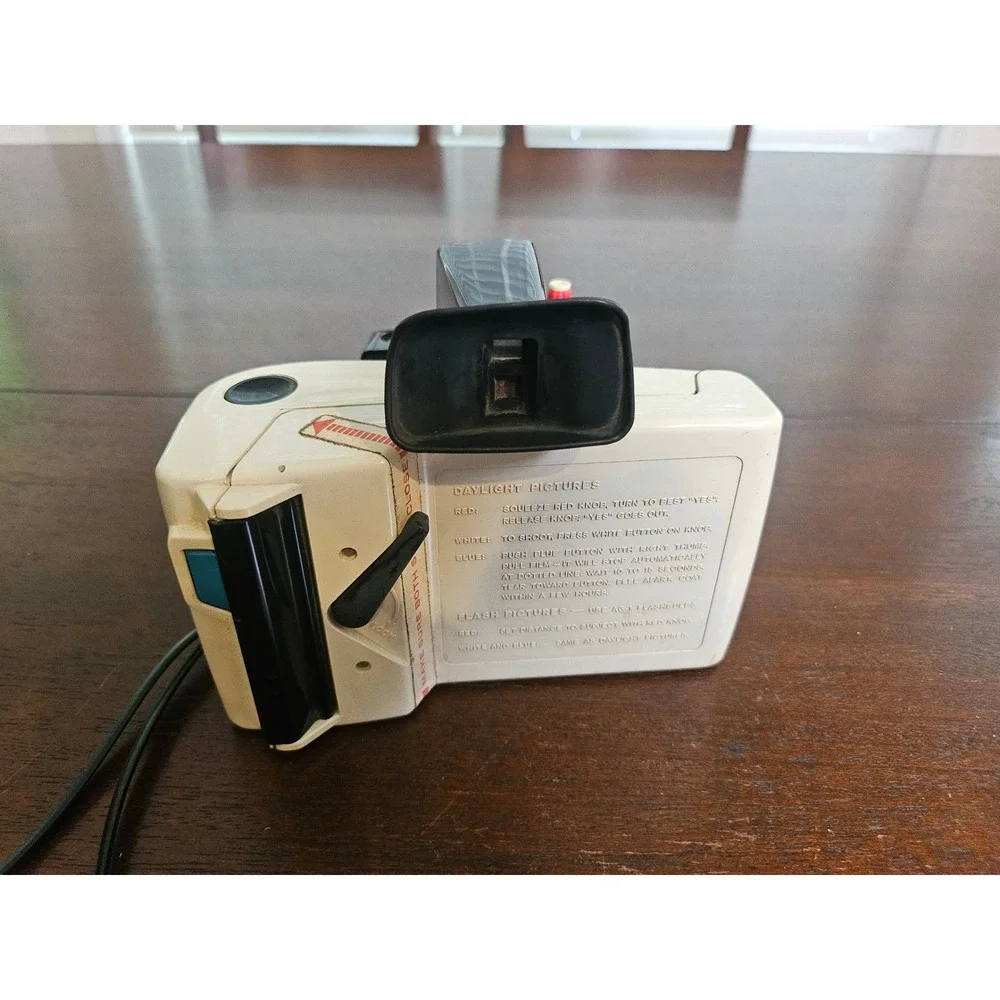 Polaroid Swinger Model 20 Land Camera Vintage Cream Black Instant Film Camera